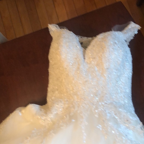 Meet your Posher, Danielle - Picture 3 of 16